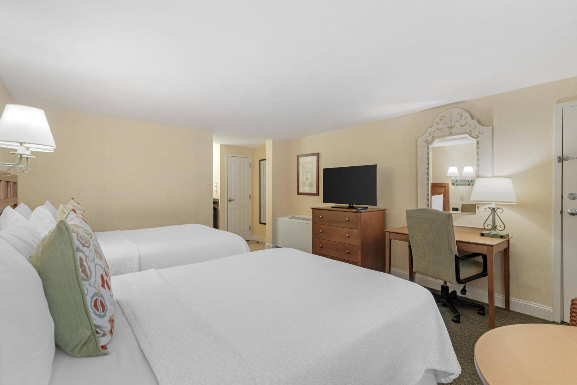 אוגונקוויט Juniper Hill Inn מראה חיצוני תמונה