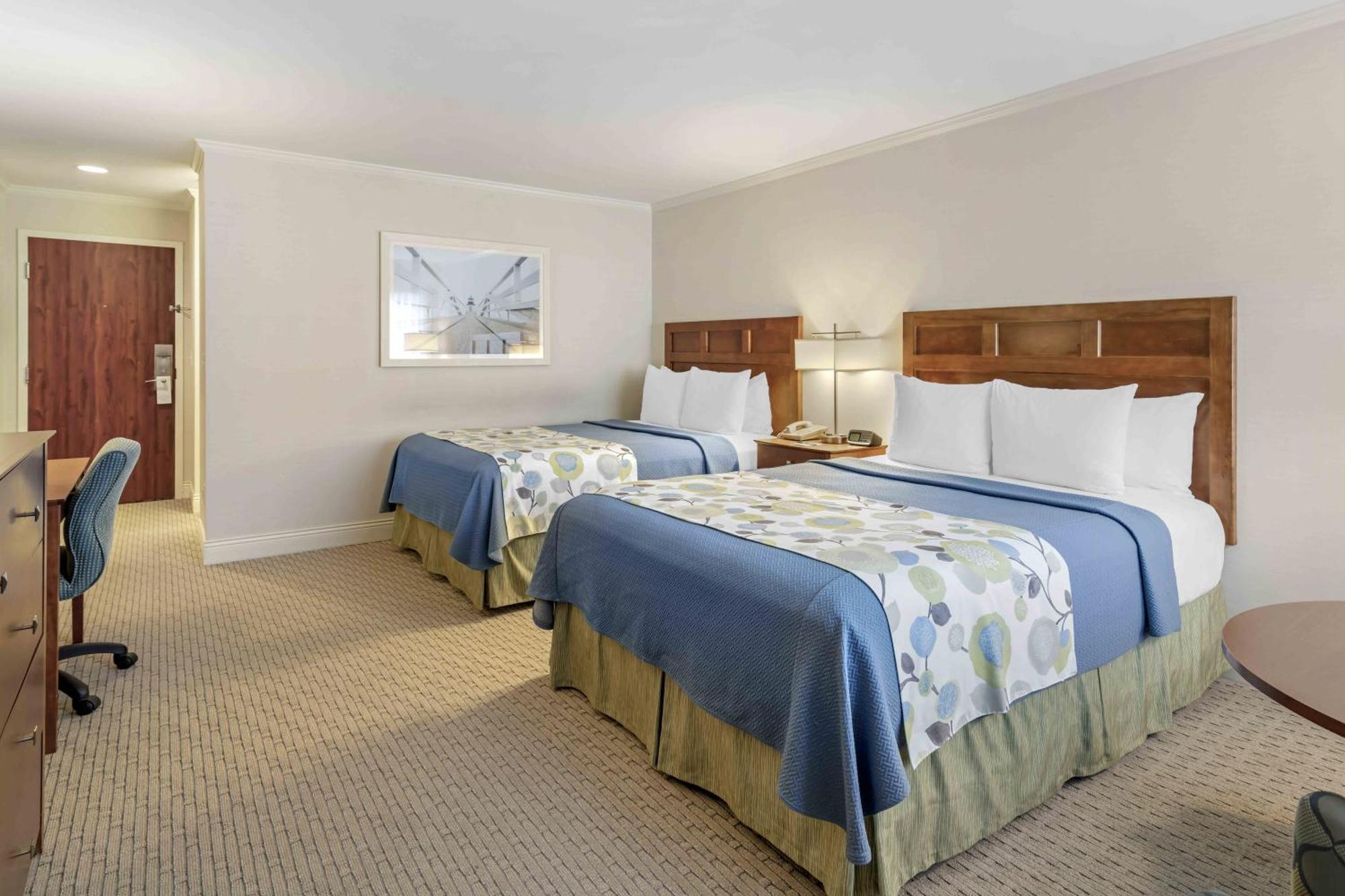 אוגונקוויט Juniper Hill Inn מראה חיצוני תמונה