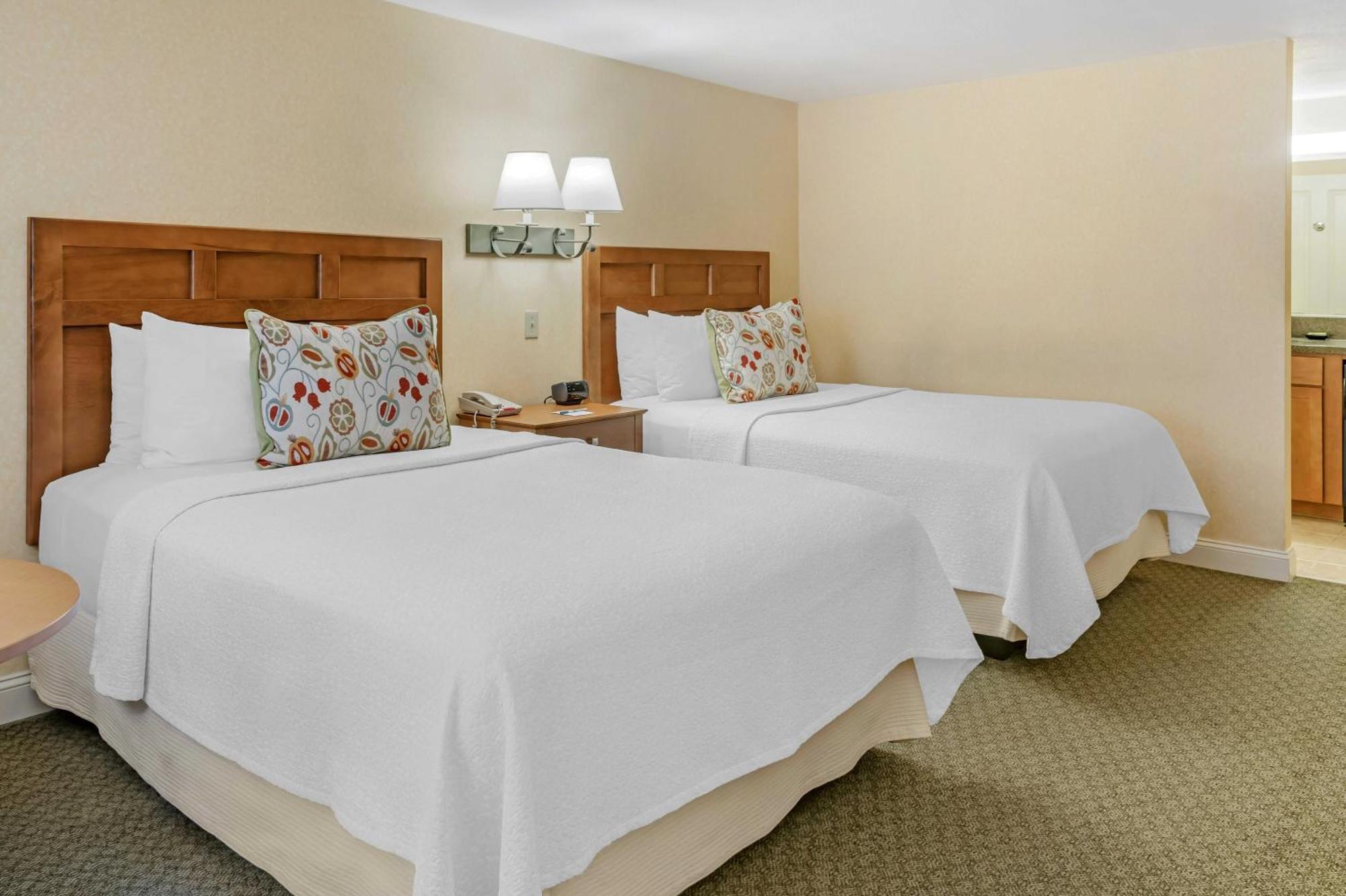אוגונקוויט Juniper Hill Inn מראה חיצוני תמונה
