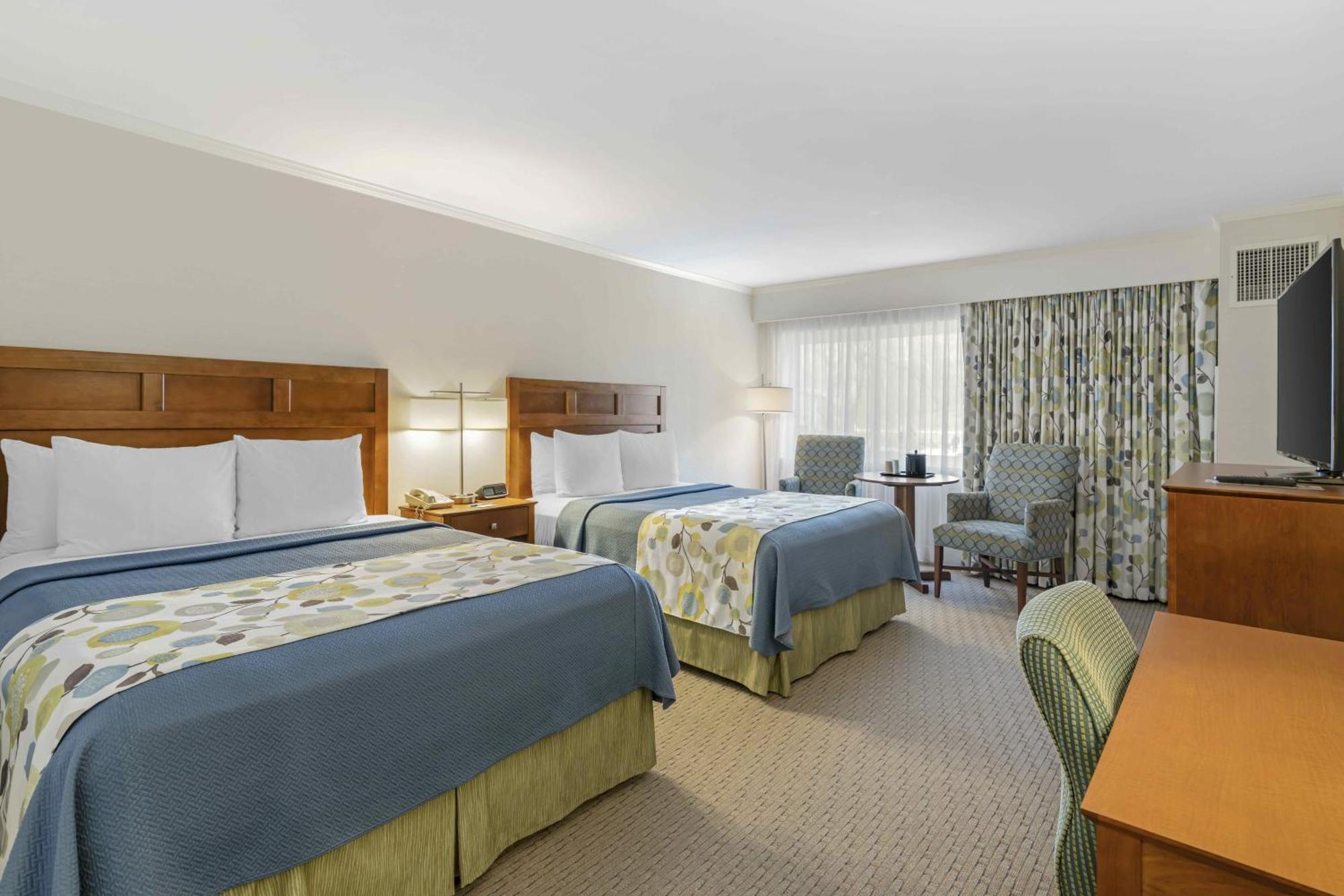 אוגונקוויט Juniper Hill Inn מראה חיצוני תמונה